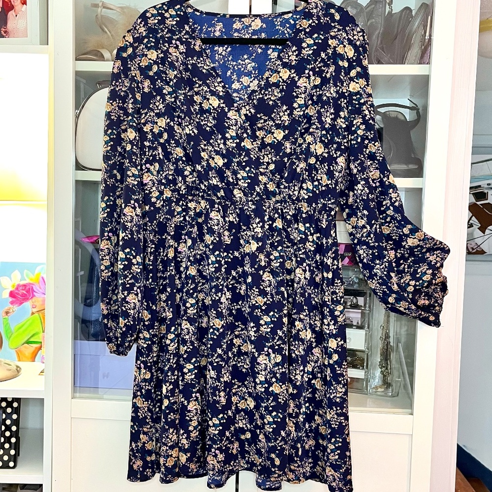 Cupshe Navy Blue Long Sleeve Floral Dress